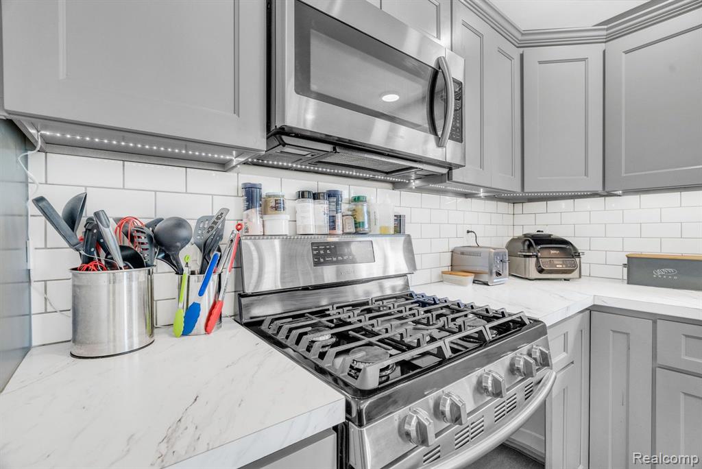 2970 Galbraith Line Road Yale, MI 48097 - Photo 13 of 47 Gallery Image 13