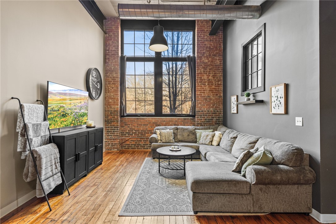 685 Social Street, Unit 107 Woonsocket, RI 02895 - Photo 10 of 27 Gallery Image 10