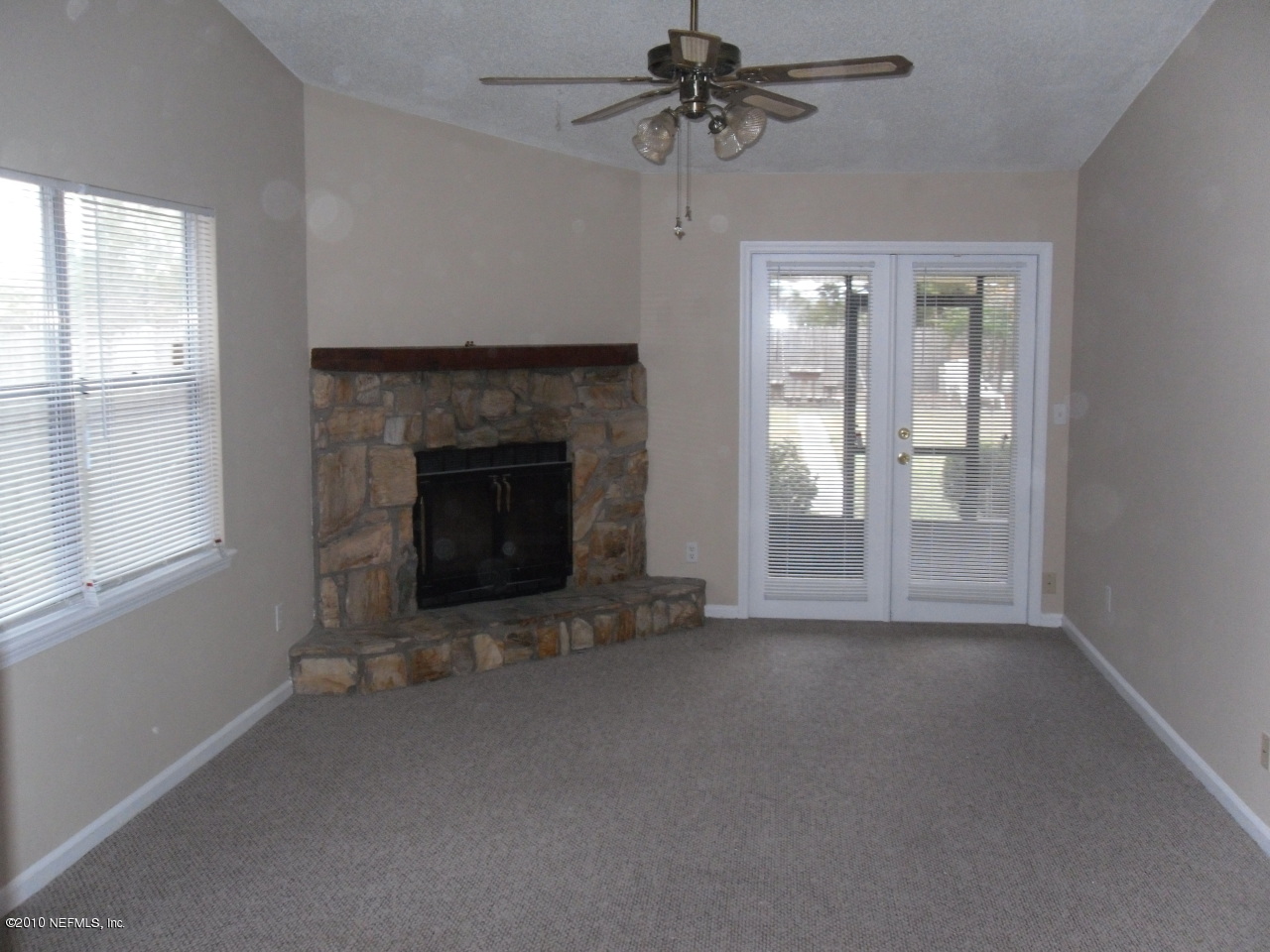8921 Ivey Road Jacksonville, FL 32216 - Photo 6 of 20 Great Room