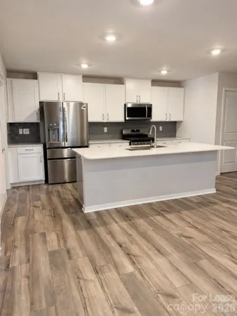 $2,600 | 10227 Chatham Run Lane, Charlotte, NC 28262