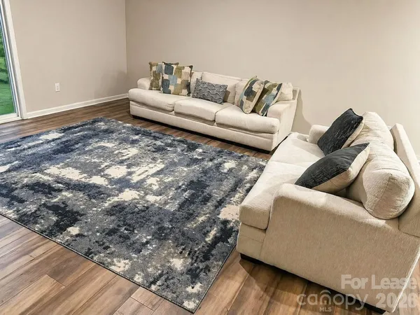 $2,600 | 10227 Chatham Run Lane, Charlotte, NC 28262