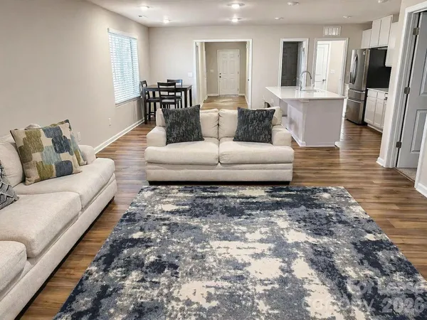 $2,600 | 10227 Chatham Run Lane, Charlotte, NC 28262