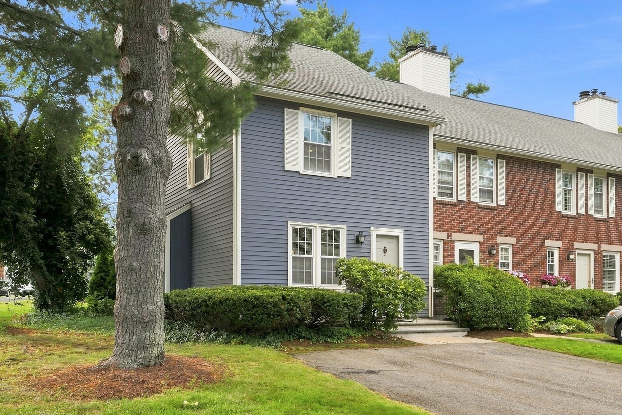 2 Capstan Way Swampscott, MA 01907 - Photo 2 of 35 Gallery Image 2