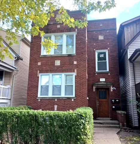 $1,650 | 4525 North Karlov Avenue, Unit 2, Chicago, IL 60630