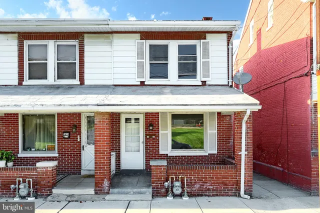 $154,900 | 1437 West King Street, York, PA 17404