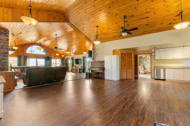 $850,000 | 85 Angels Road, Colebrook, NH 03576