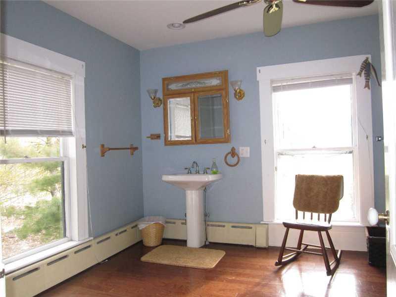1614 South River Road Calais, ME 04619 - Photo 27 of 29 Bathroom. Wonderful large full bath