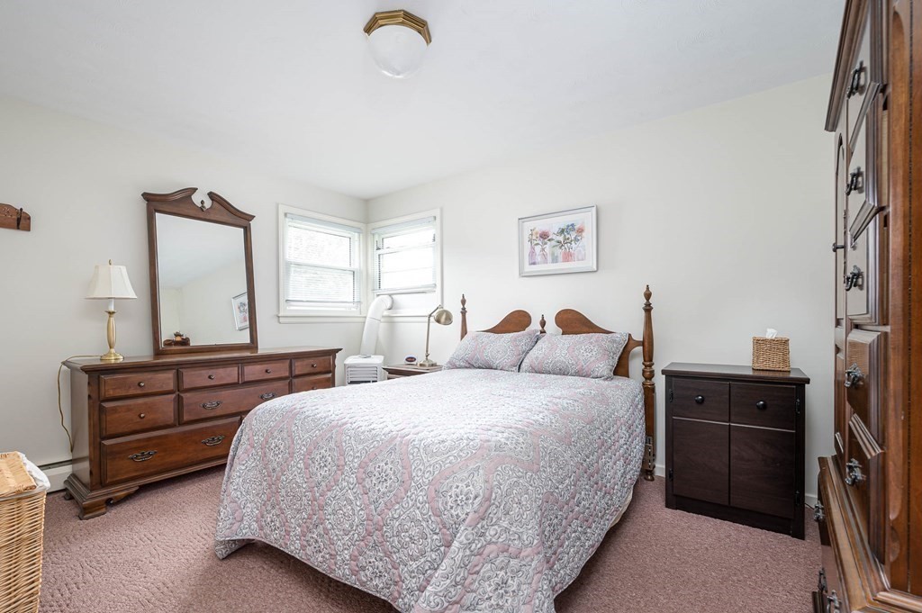 5 Leslie Road Worcester, MA 01605 - Photo 16 of 34 Gallery Image 16
