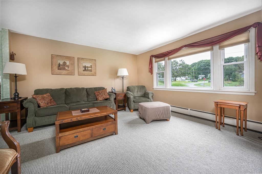 5 Leslie Road Worcester, MA 01605 - Photo 9 of 34 Gallery Image 9