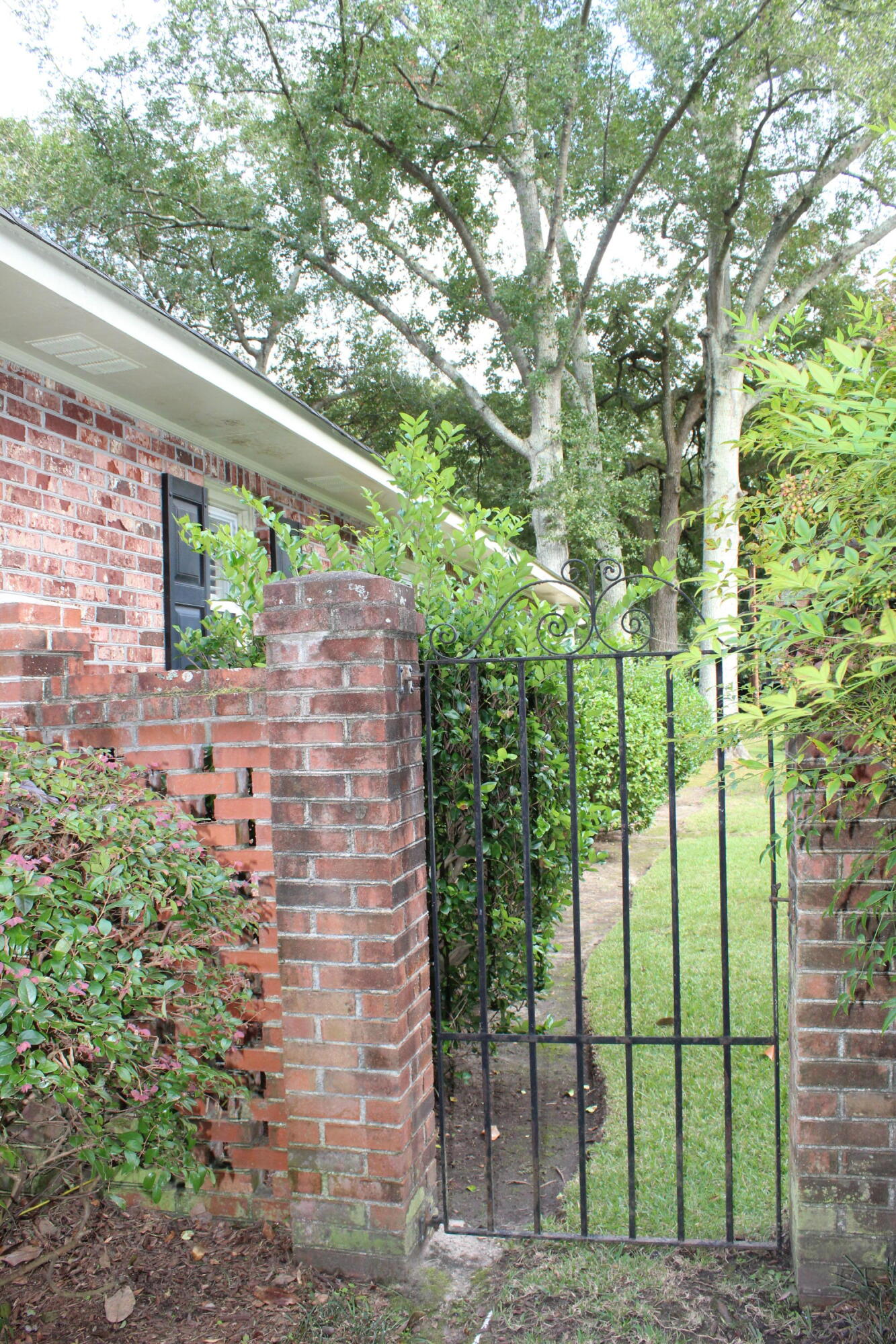1919 Westminster Road Charleston, SC 29407 - Photo 86 of 100 Photo Oct 10, 2 58 21 PM