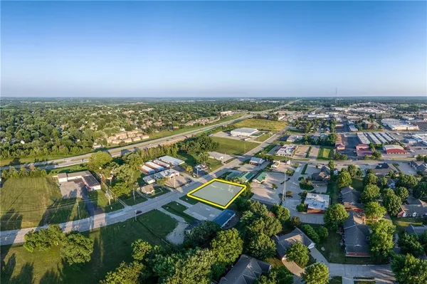 $200,000 | 1806 North Woodbine Road, St. Joseph, MO 64506