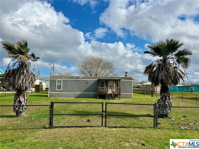$145,900 | 71 Betty Street, Port Lavaca, TX 77979