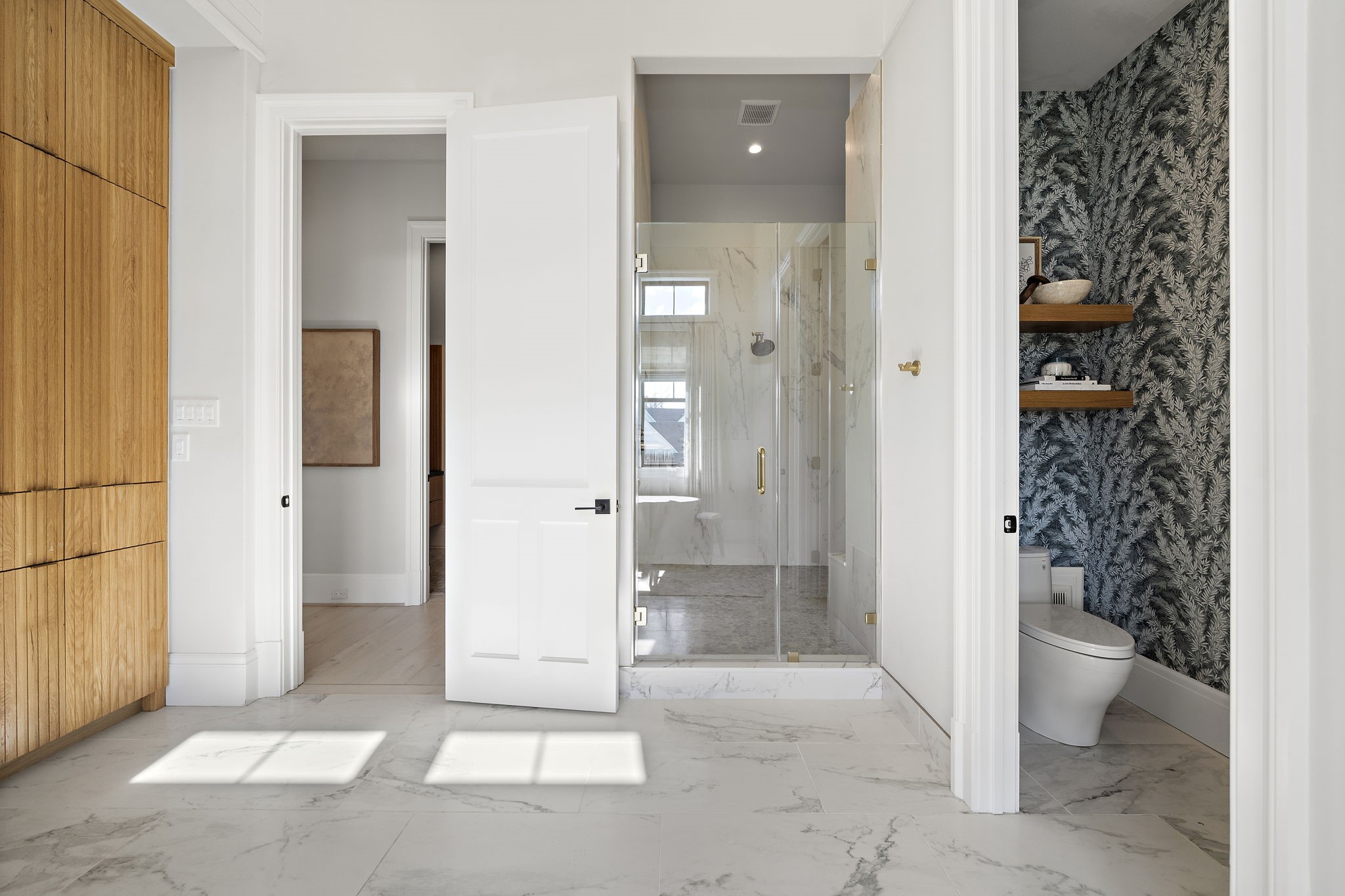 5511 Fulbrook Road Fulshear, TX 77441 - Photo 22 of 50 This bathroom also has a private lavatory and dedicated access to oversized walk-in shower.