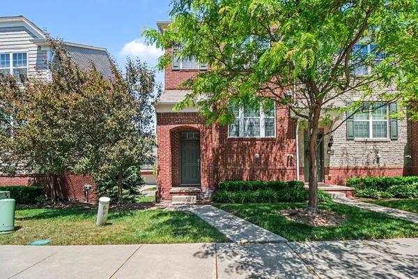 $2,350 | 27902 Hopkins Drive, Novi, MI 48377