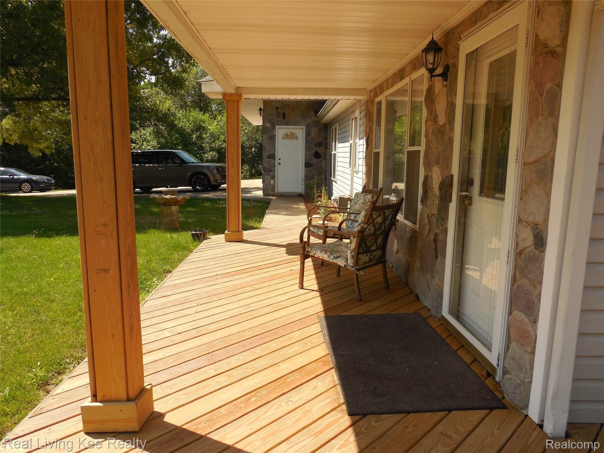3750 Rohr Road Lake Orion, MI 48359 - Photo 3 of 34 8C3B4A6B-7231-4C6D-92F5-76FA08435F8D.jpeg