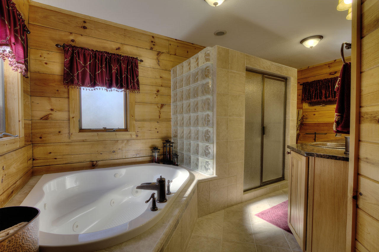 451 Trails End Road, Unit 4 Walland, TN 37886 - Photo 14 of 40 Master Ensuite Bath