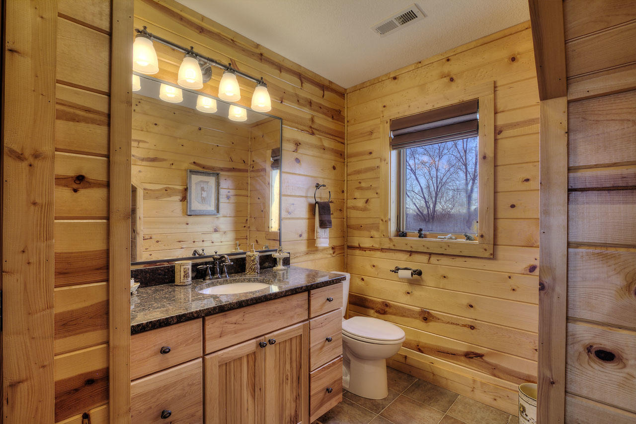 451 Trails End Road, Unit 4 Walland, TN 37886 - Photo 22 of 40 Bathroom Three