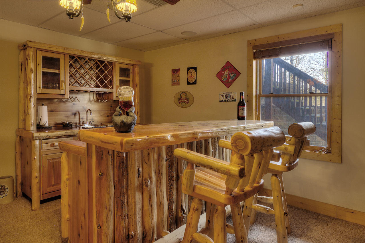 451 Trails End Road, Unit 4 Walland, TN 37886 - Photo 25 of 40 Wet Bar