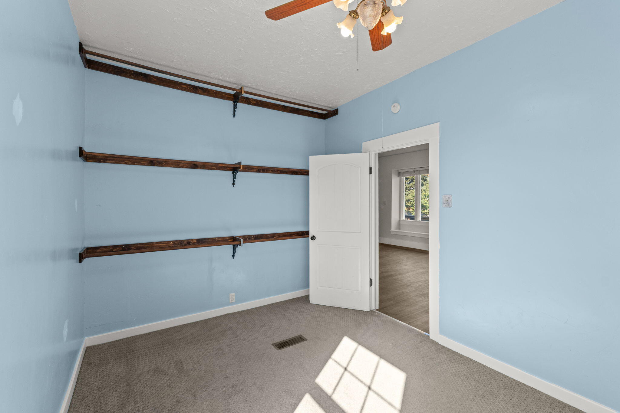 311 West D Street Shoshone, ID 83352 - Photo 12 of 27 15-web-or-mls-1-11