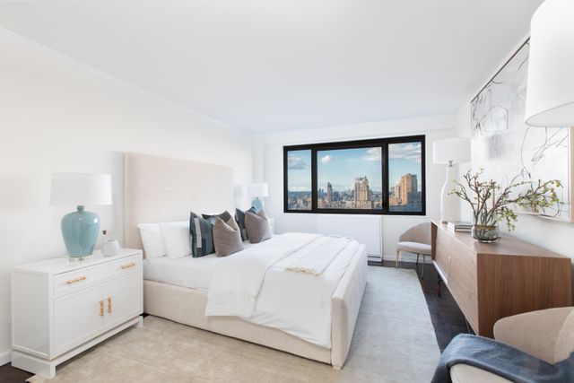 $1,750,000 | 10 West 66th Street, Unit 31A | Upper West Side