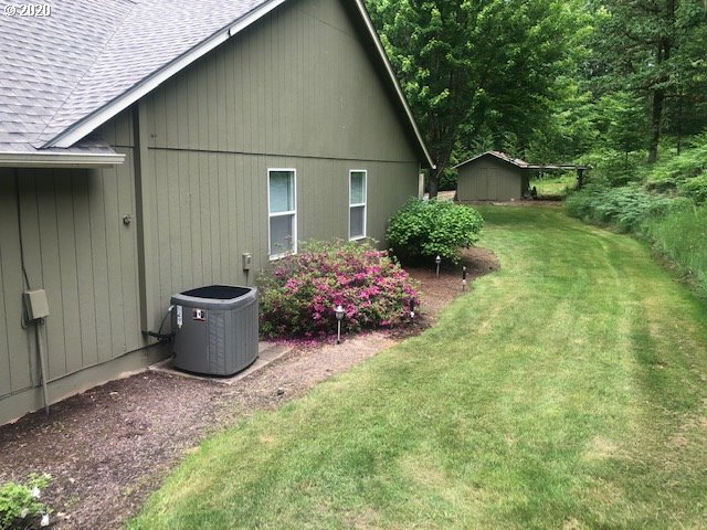 24477 Butler Road Elmira, OR 97437 - Photo 5 of 19 Gallery Image 5