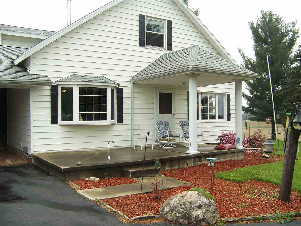 4748 West Division Road Peru, IN 46970 - Photo 3 of 17