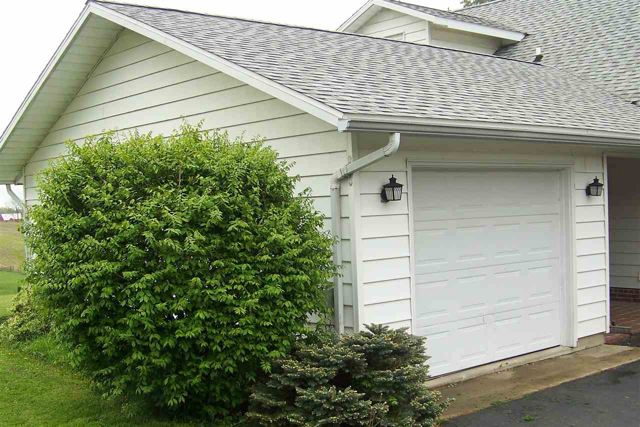 4748 West Division Road Peru, IN 46970 - Photo 4 of 17