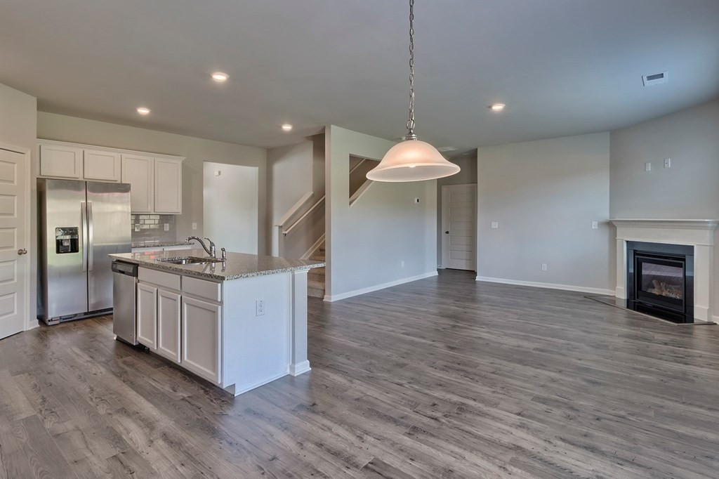 155 Lookout Loop North Augusta, SC 29841 - Photo 17 of 38 Breakfast/kitchen/Family