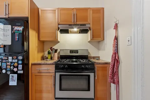$599,000 | 16 Glenville Avenue, Unit 1, Boston, MA 02134