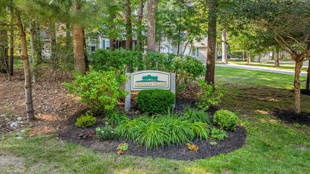 $525,000 | 3 Kensington Drive, Unit 3, Kennebunk, ME 04043