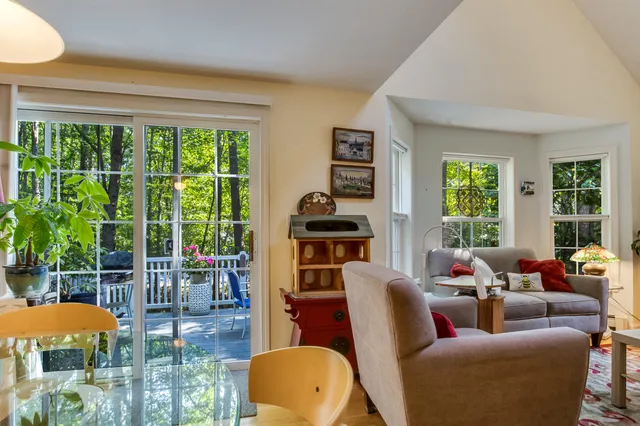 $525,000 | 3 Kensington Drive, Unit 3, Kennebunk, ME 04043