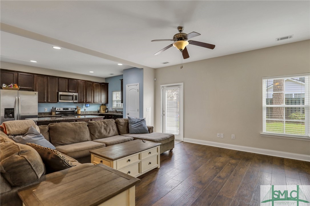 80 Smoke Rise Road Richmond Hill, GA 31324 - Photo 9 of 42 Great room as enter from foyer