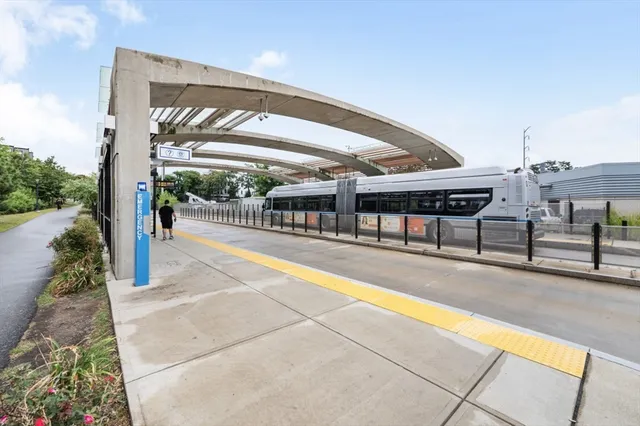 $2,600 | 88 Gerrish Avenue, Unit 214, Chelsea, MA 02150