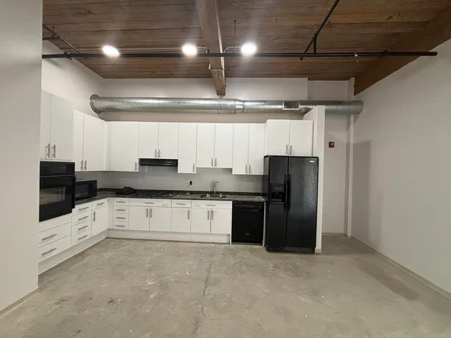 $2,600 | 88 Gerrish Avenue, Unit 214, Chelsea, MA 02150