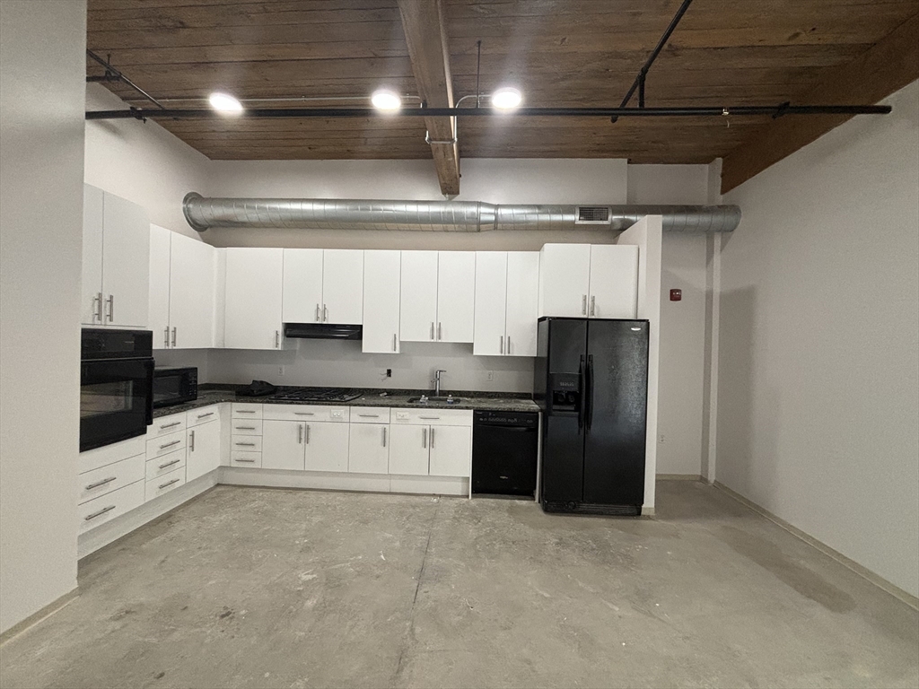 88 Gerrish Avenue, Unit 214 Chelsea, MA 02150 - Photo 4 of 18