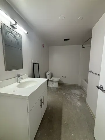 $2,600 | 88 Gerrish Avenue, Unit 214, Chelsea, MA 02150