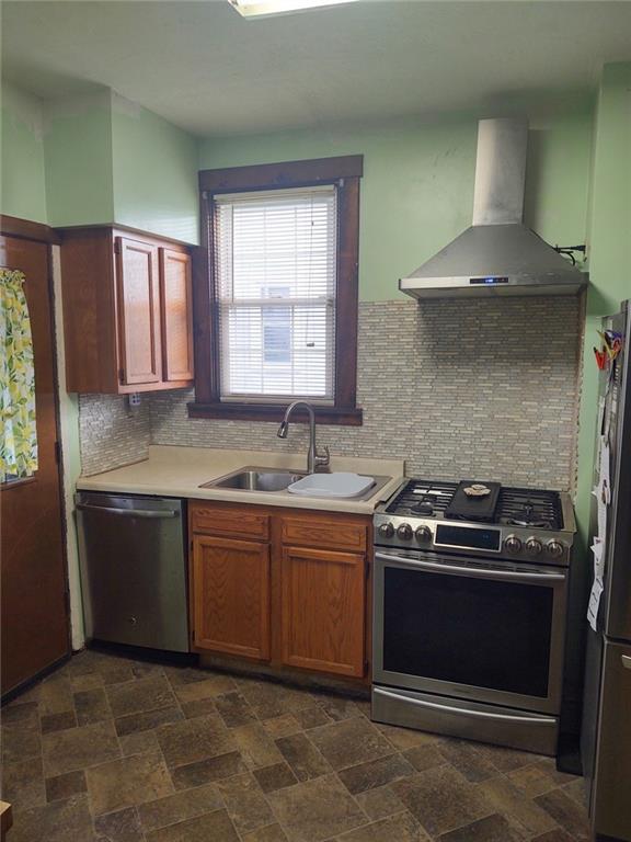 1012 1st Street McKees Rocks, PA 15136 - Photo 7 of 16
