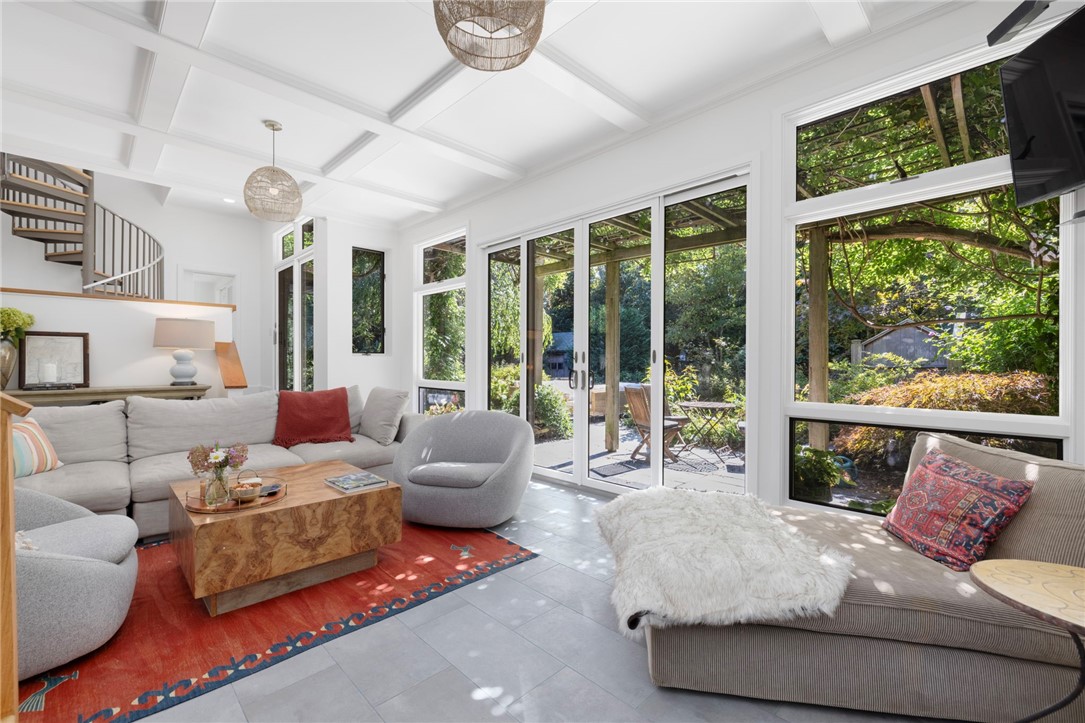 20 Wagner Road Westerly, RI 02891 - Photo 6 of 44