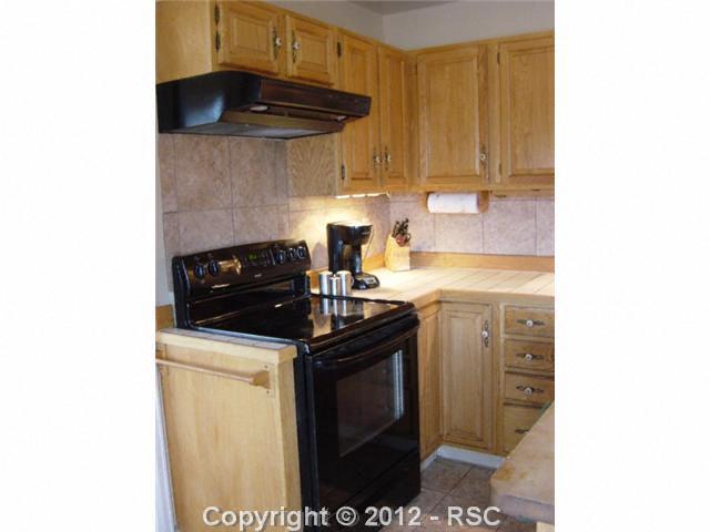 5218 Brady Road Colorado Springs, CO 80915 - Photo 3 of 16