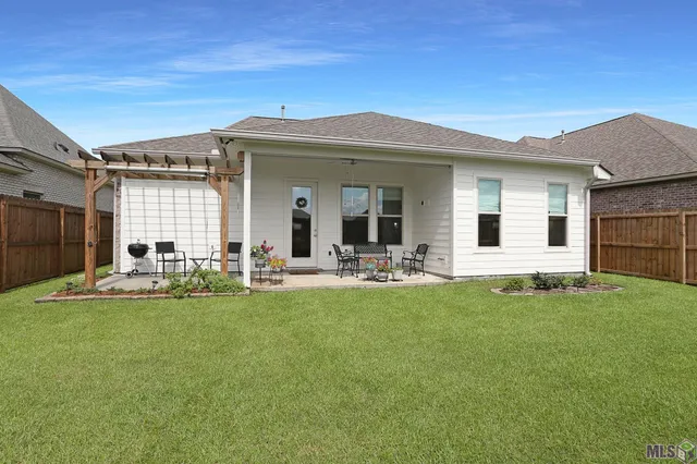 $362,400 | 5169 Black River Road, Darrow, LA 70725
