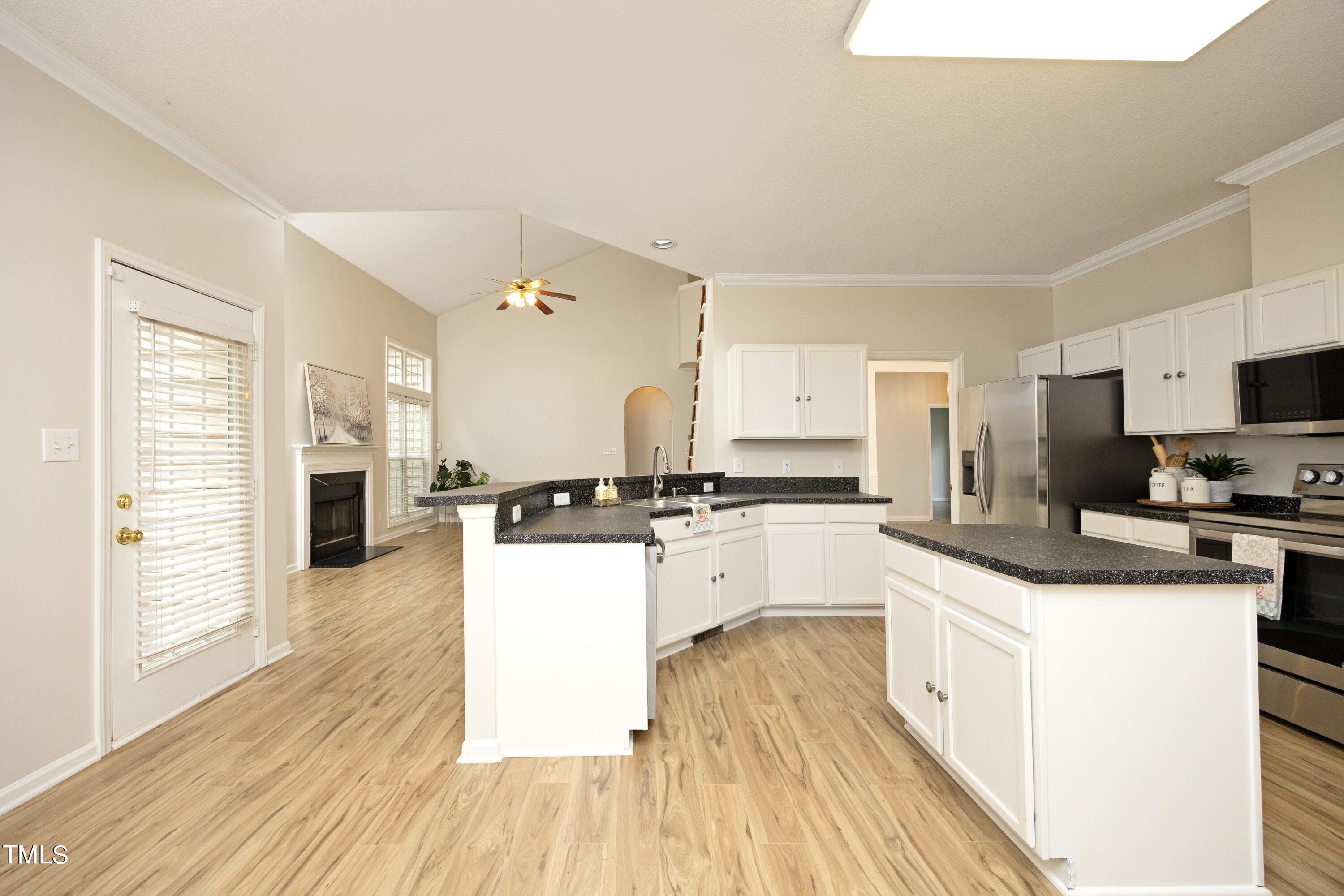 5500 Southern Cross Avenue Raleigh, NC 27606 - Photo 12 of 43 12Kitchen