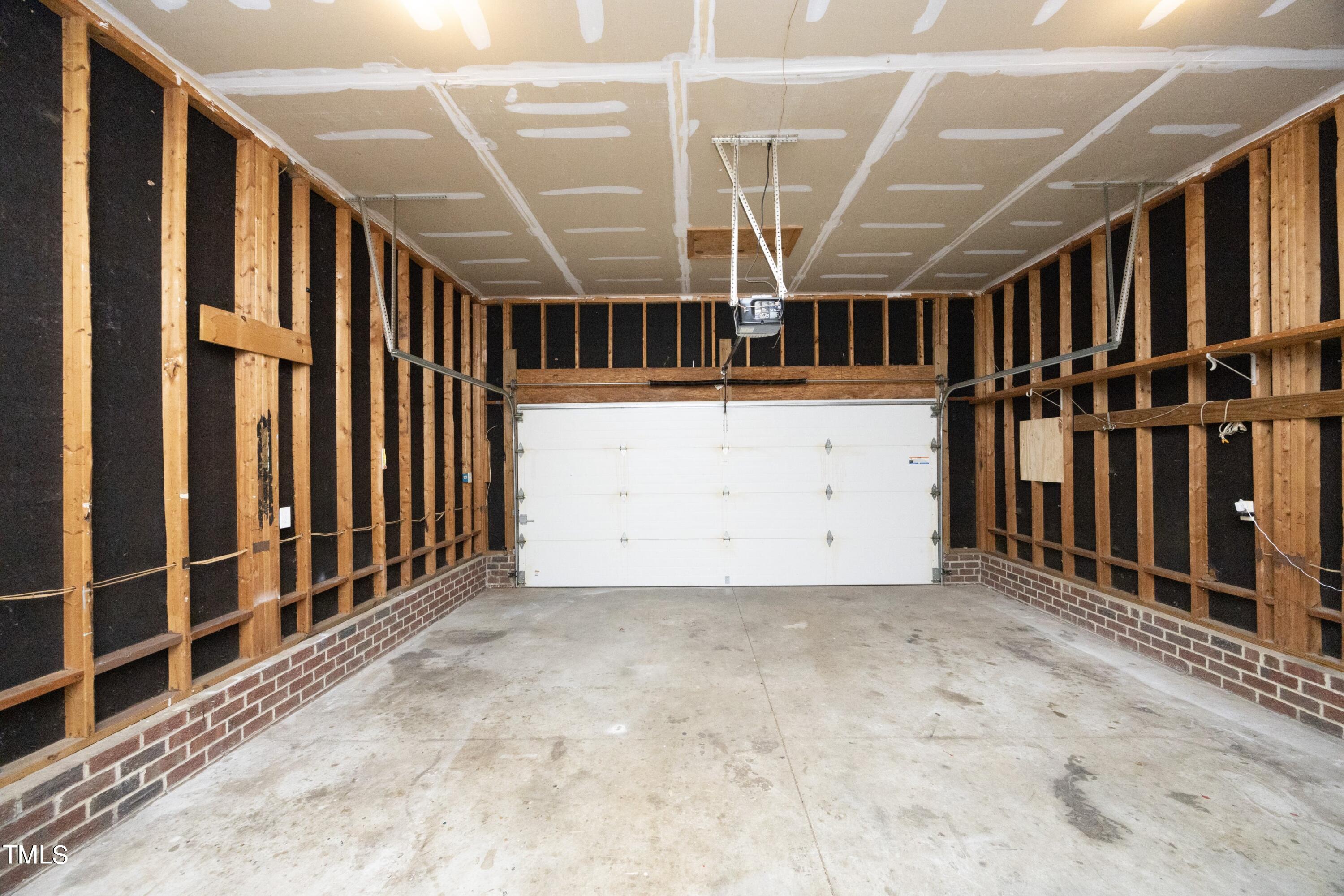 5500 Southern Cross Avenue Raleigh, NC 27606 - Photo 39 of 43 39GarageInterior