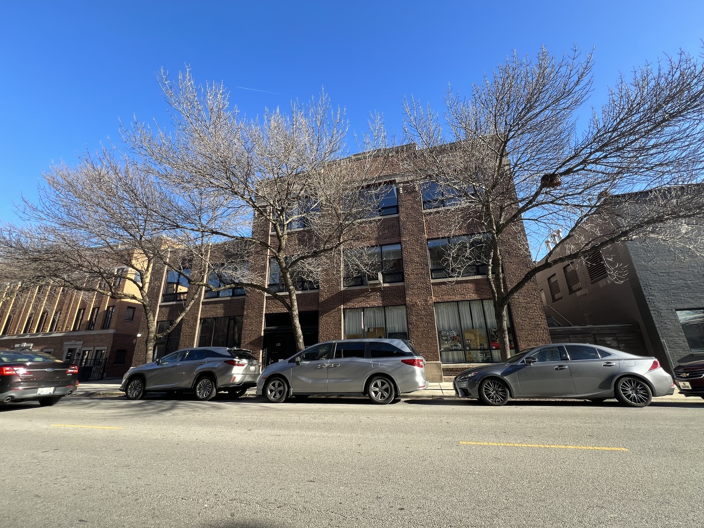 125 South Racine Avenue Chicago, IL 60607 - Photo 3 of 11 Gallery Image 3