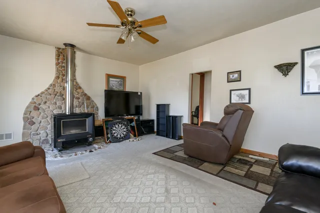 $225,000 | 6506 Riverside Road, Waterford, WI 53185