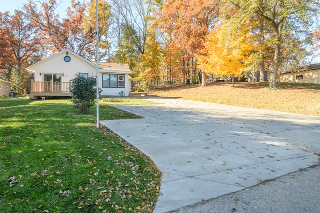 $225,000 | 6506 Riverside Road, Waterford, WI 53185