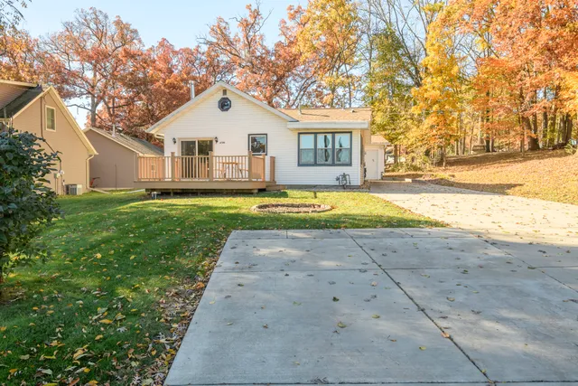 $225,000 | 6506 Riverside Road, Waterford, WI 53185