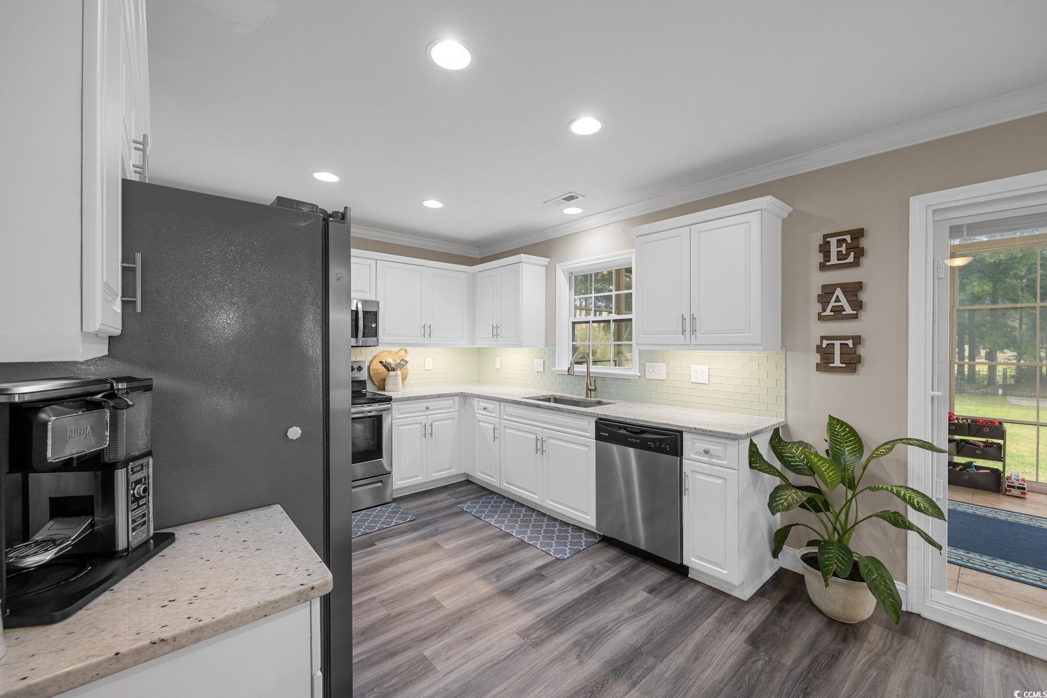 325 Muscari Drive Murrells Inlet, SC 29576 - Photo 12 of 40