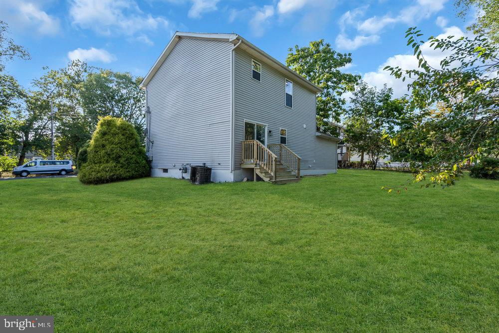 345 Spruce Street Bridgeton, NJ 08302 - Photo 40 of 43 a view of a house with backyard