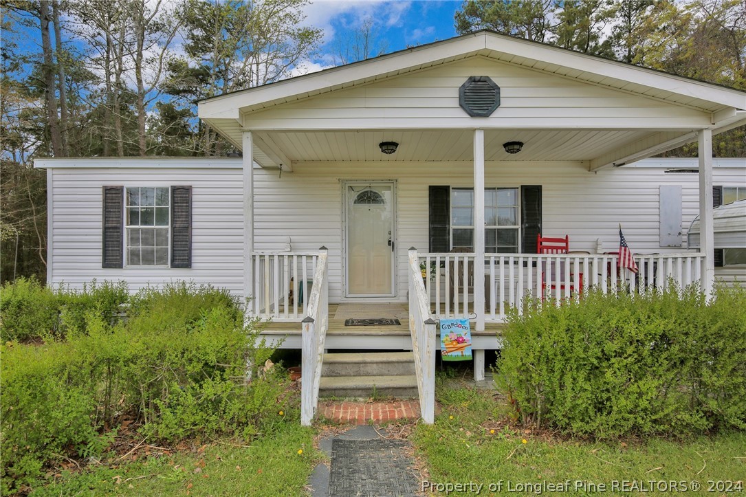 149 Raspberry Lane Lumberton, NC 28360 - Photo 4 of 29 Gallery Image 4