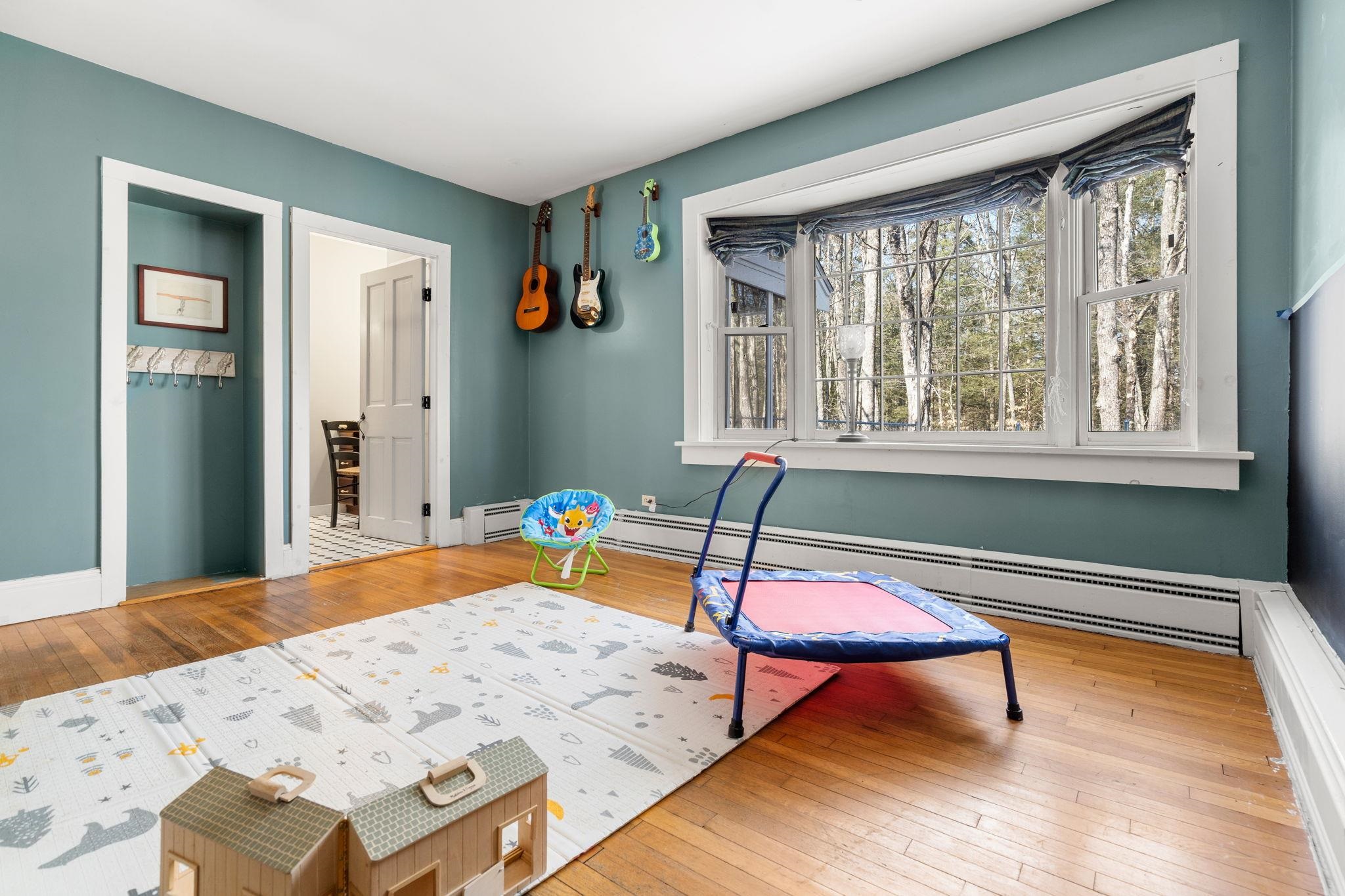 339 McCurdy Road New Boston, NH 03070 - Photo 9 of 40